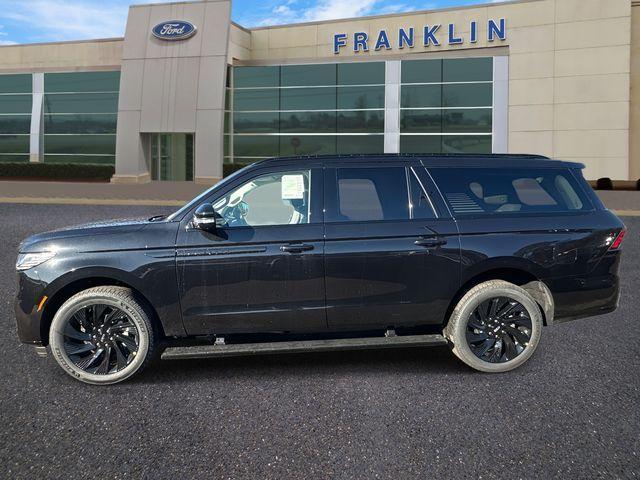 new 2026 Lincoln Navigator L car, priced at $111,555
