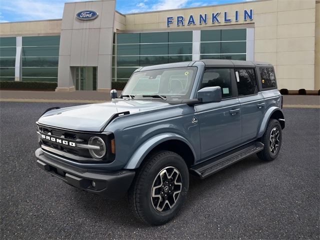 new 2025 Ford Bronco car, priced at $47,527