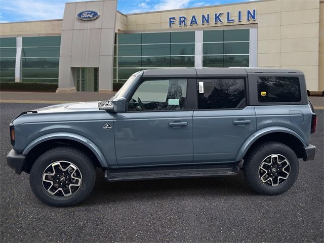 new 2025 Ford Bronco car, priced at $47,527