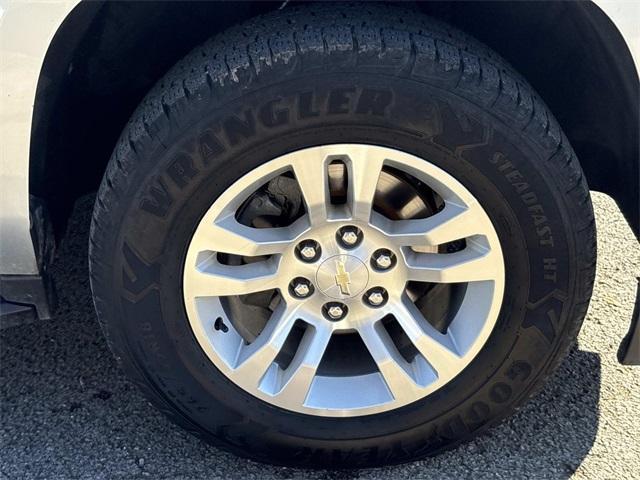 used 2017 Chevrolet Suburban car, priced at $16,900