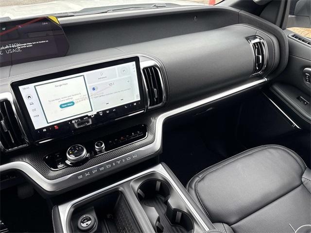 new 2025 Ford Expedition car, priced at $86,415