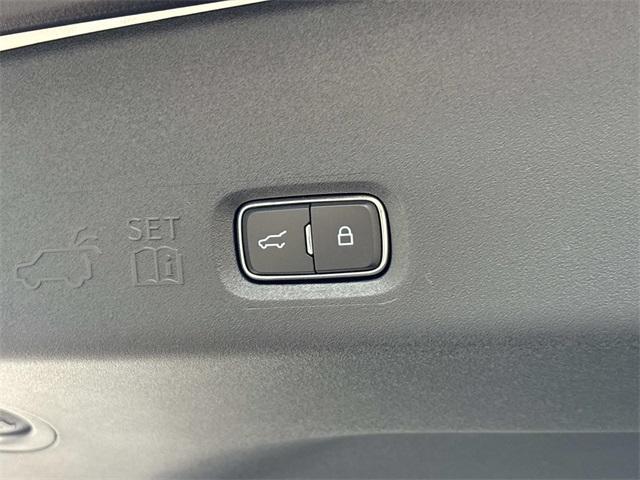 new 2025 Ford Expedition car, priced at $86,415