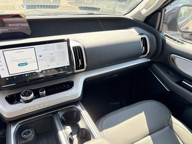 new 2026 Ford Expedition car, priced at $65,909