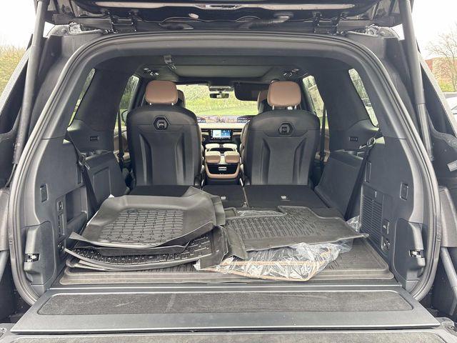 new 2026 Lincoln Navigator car, priced at $122,560