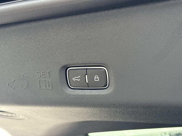 new 2026 Lincoln Navigator car, priced at $122,560