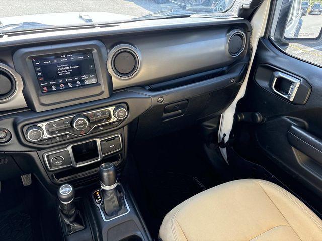 used 2022 Jeep Gladiator car, priced at $25,500