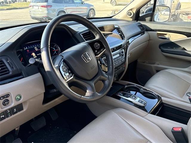 used 2022 Honda Pilot car, priced at $34,000