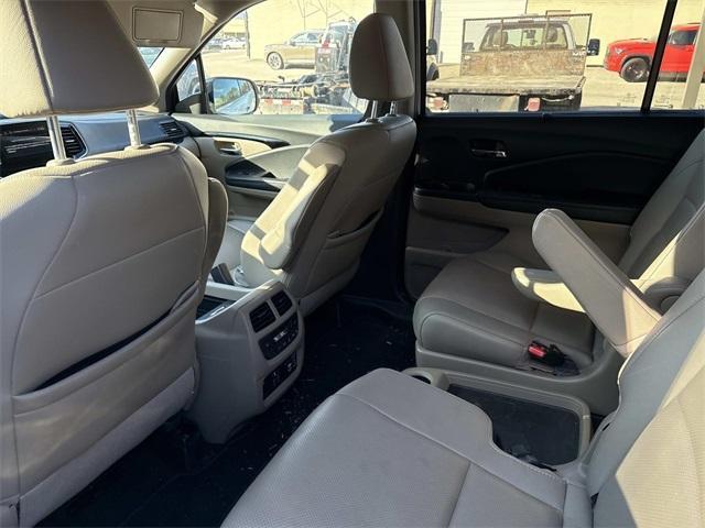 used 2022 Honda Pilot car, priced at $34,000