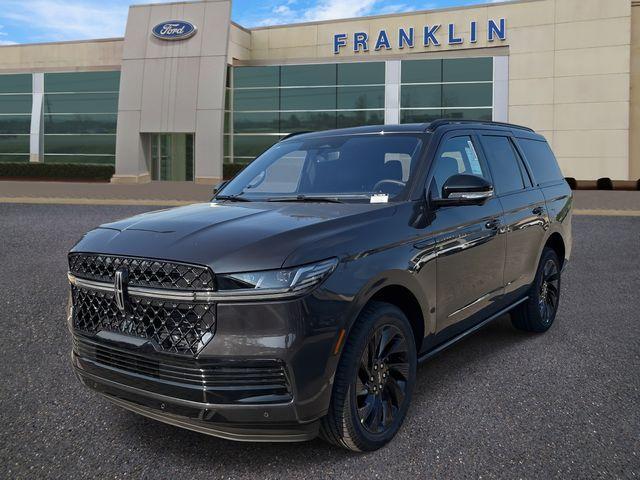 new 2025 Lincoln Navigator car, priced at $106,580
