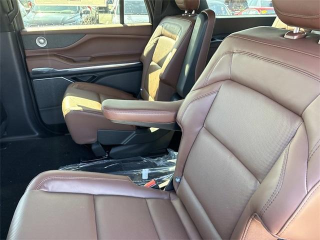 new 2026 Lincoln Navigator L car, priced at $110,760