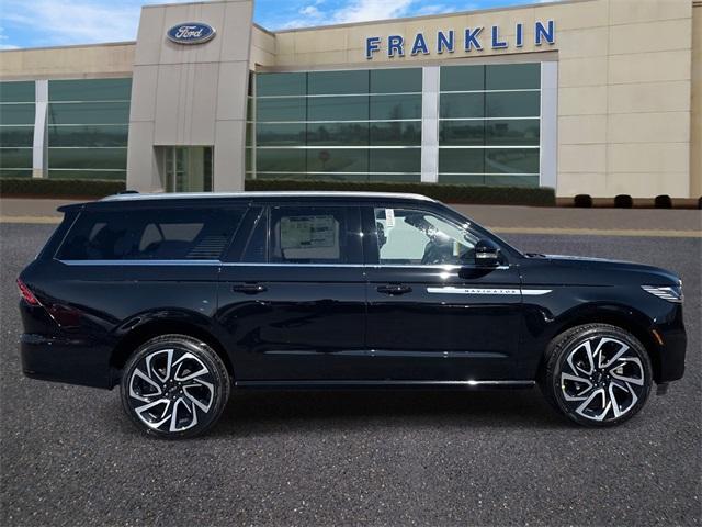 new 2026 Lincoln Navigator L car, priced at $110,760