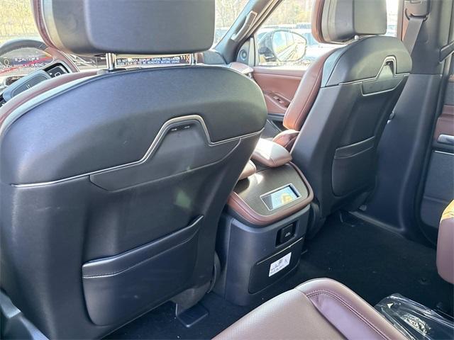 new 2026 Lincoln Navigator L car, priced at $110,760