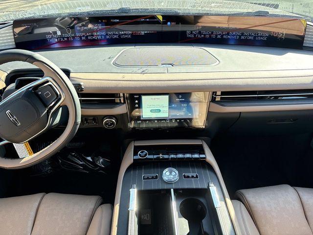 new 2026 Lincoln Navigator L car, priced at $129,030