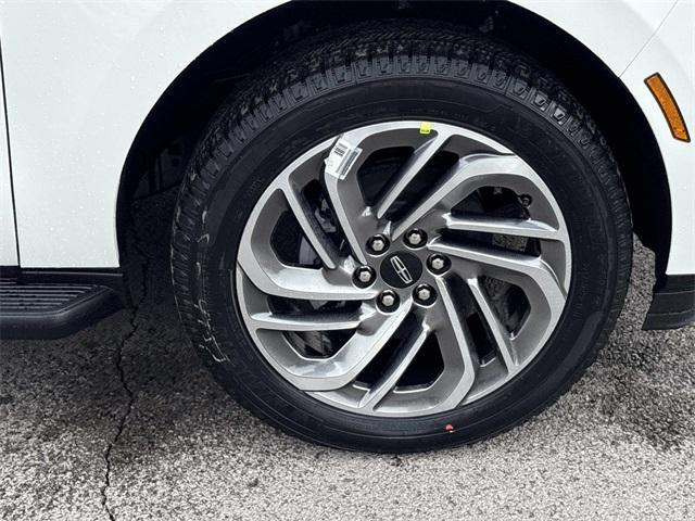 new 2026 Lincoln Navigator car, priced at $98,340