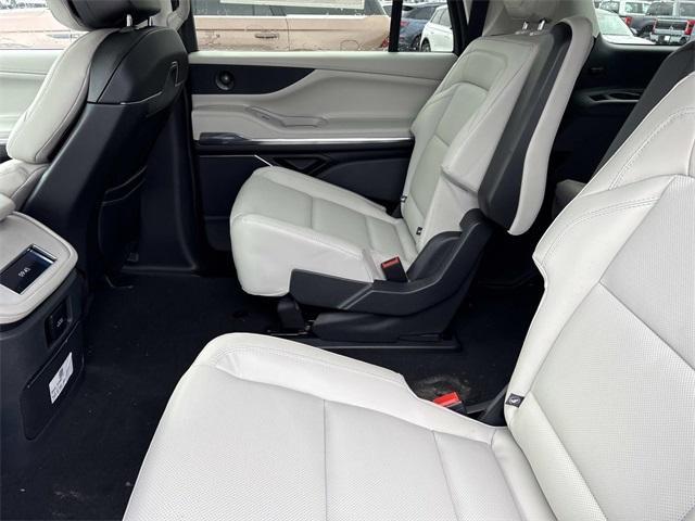 new 2026 Lincoln Navigator car, priced at $98,340