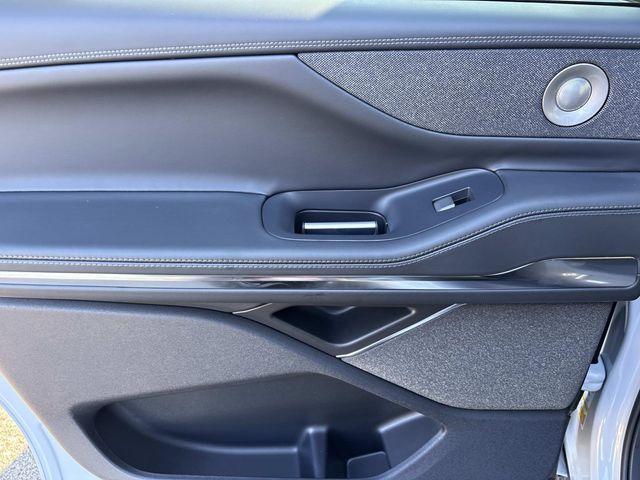 new 2026 Lincoln Navigator L car, priced at $115,990