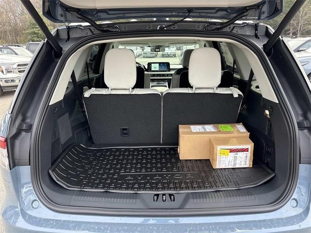 new 2026 Lincoln Aviator car, priced at $65,925