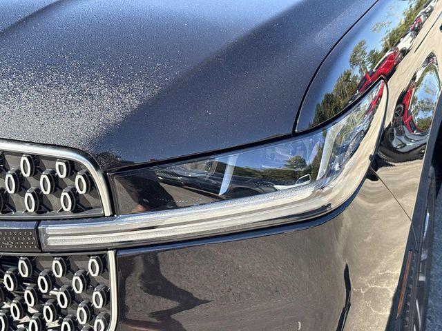 new 2025 Lincoln Navigator car, priced at $103,020