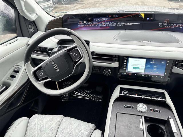 new 2026 Lincoln Navigator car, priced at $128,100