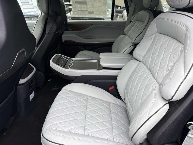 new 2026 Lincoln Navigator car, priced at $128,100