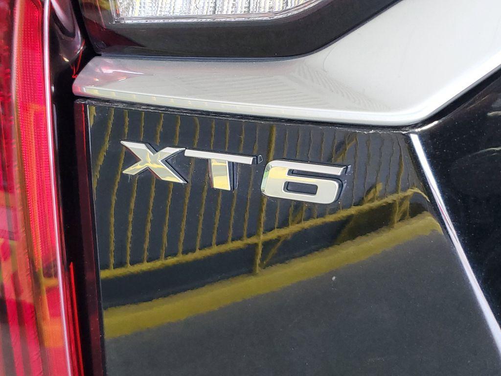 used 2021 Cadillac XT6 car, priced at $27,900