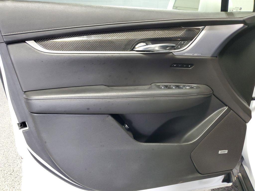 used 2020 Cadillac XT6 car, priced at $25,000