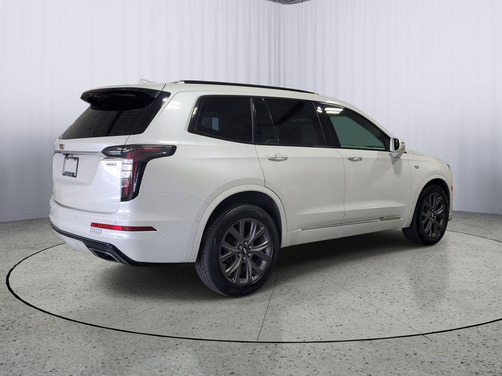 used 2020 Cadillac XT6 car, priced at $25,000