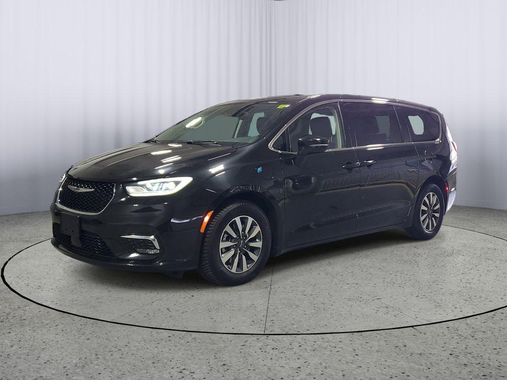 used 2022 Chrysler Pacifica Hybrid car, priced at $24,999