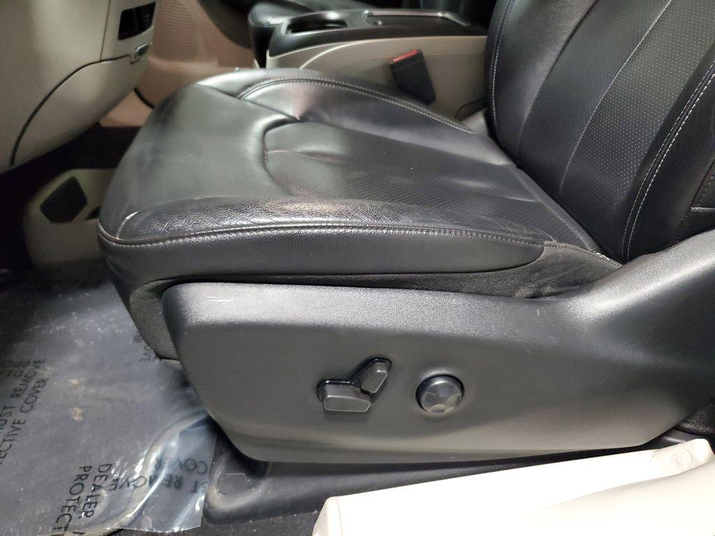used 2022 Chrysler Pacifica Hybrid car, priced at $24,999