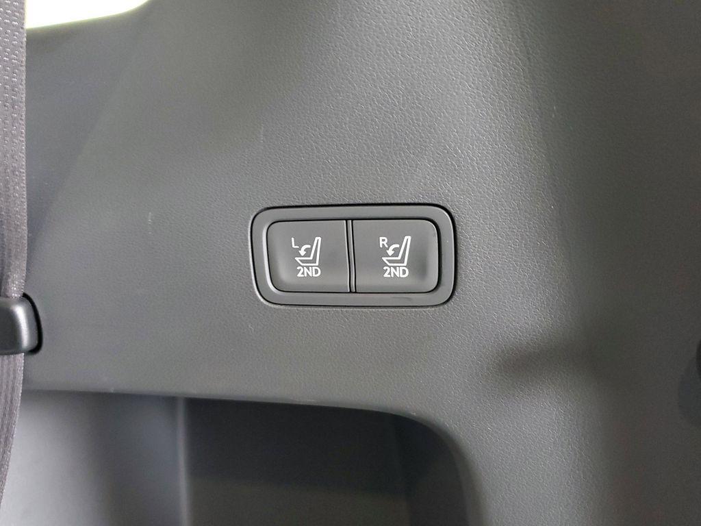 used 2024 Hyundai Santa Fe car, priced at $29,999