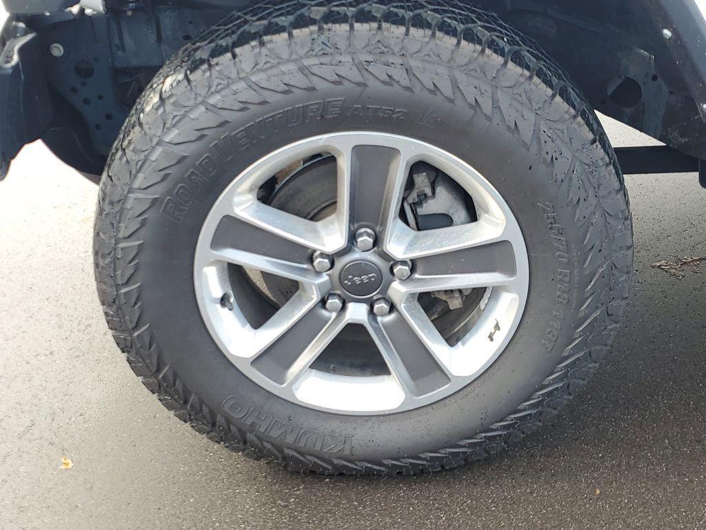 used 2021 Jeep Wrangler Unlimited car, priced at $29,000