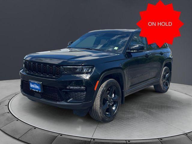 used 2025 Jeep Grand Cherokee car, priced at $39,822