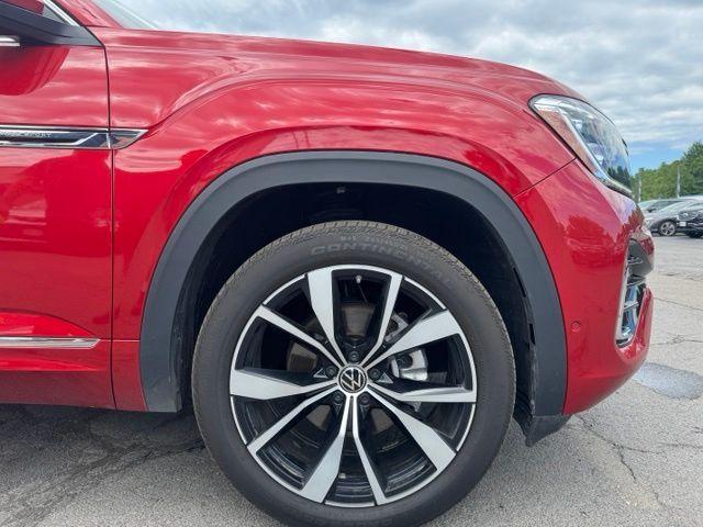used 2025 Volkswagen Atlas Cross Sport car, priced at $40,163