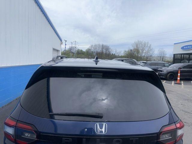 used 2023 Honda Pilot car, priced at $40,555