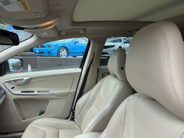 used 2015 Volvo XC60 car, priced at $9,563