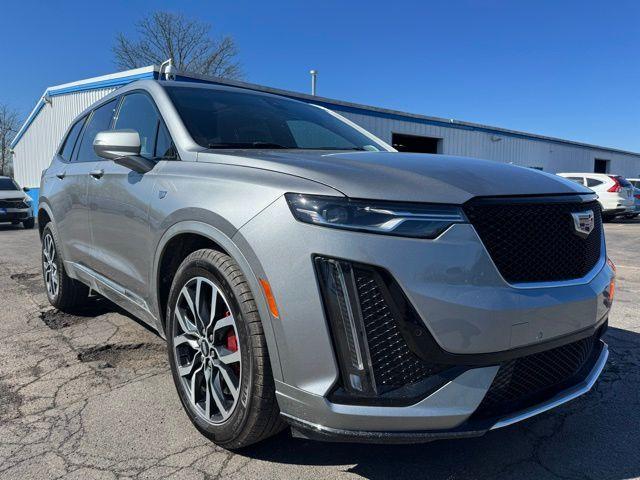 used 2025 Cadillac XT6 car, priced at $53,422