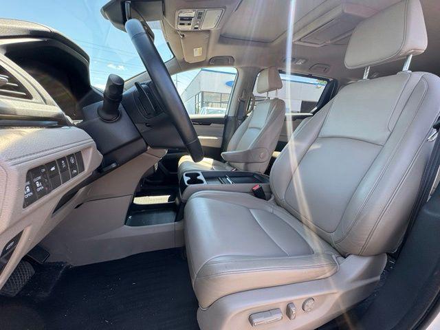 used 2023 Honda Odyssey car, priced at $33,230