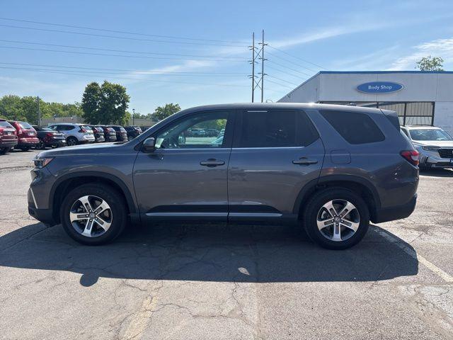 used 2025 Honda Pilot car, priced at $47,410