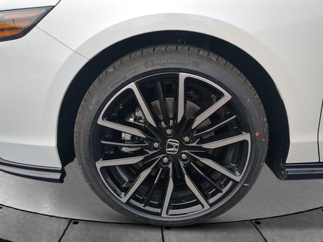 new 2026 Honda Accord Hybrid car, priced at $41,320