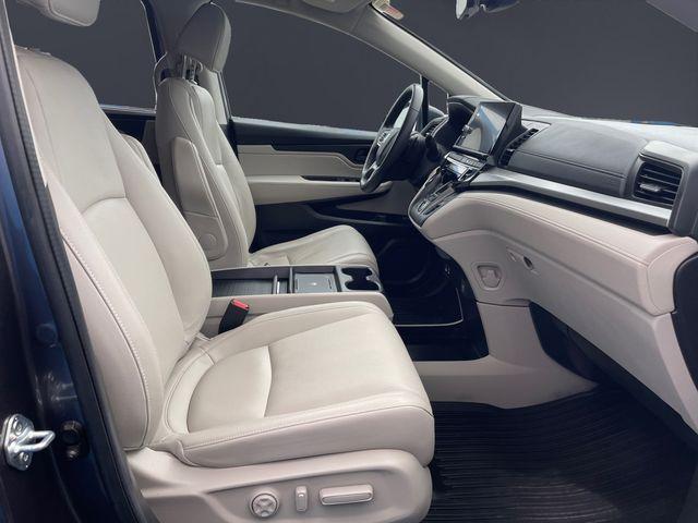 used 2025 Honda Odyssey car, priced at $37,097