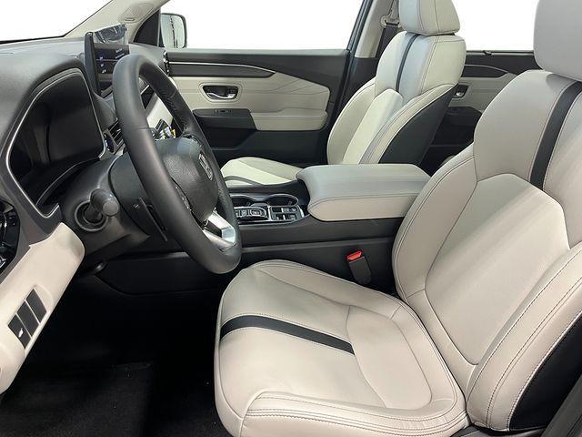 new 2026 Honda Pilot car, priced at $52,590