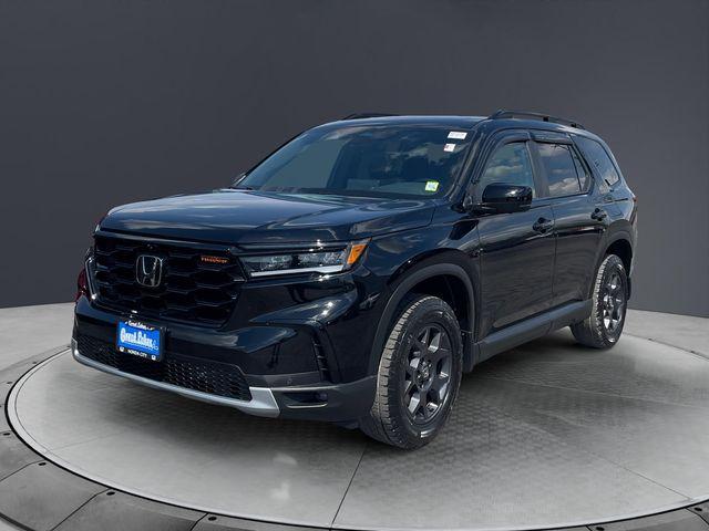 used 2023 Honda Pilot car, priced at $38,322