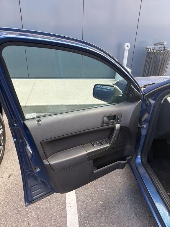 used 2008 Ford Focus car, priced at $5,877