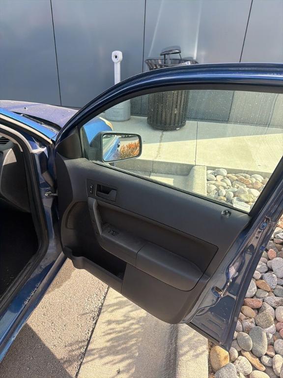 used 2008 Ford Focus car, priced at $5,877