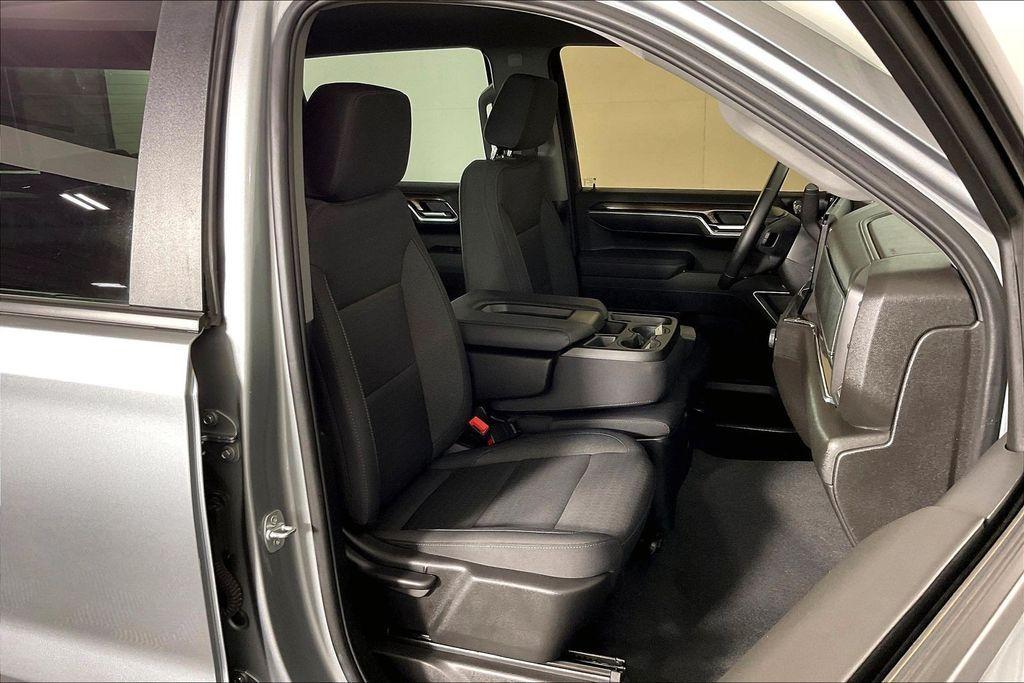 used 2025 Chevrolet Silverado 1500 car, priced at $39,995