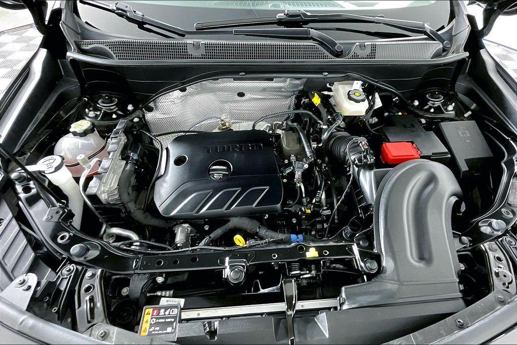 used 2025 Buick Encore GX car, priced at $28,877