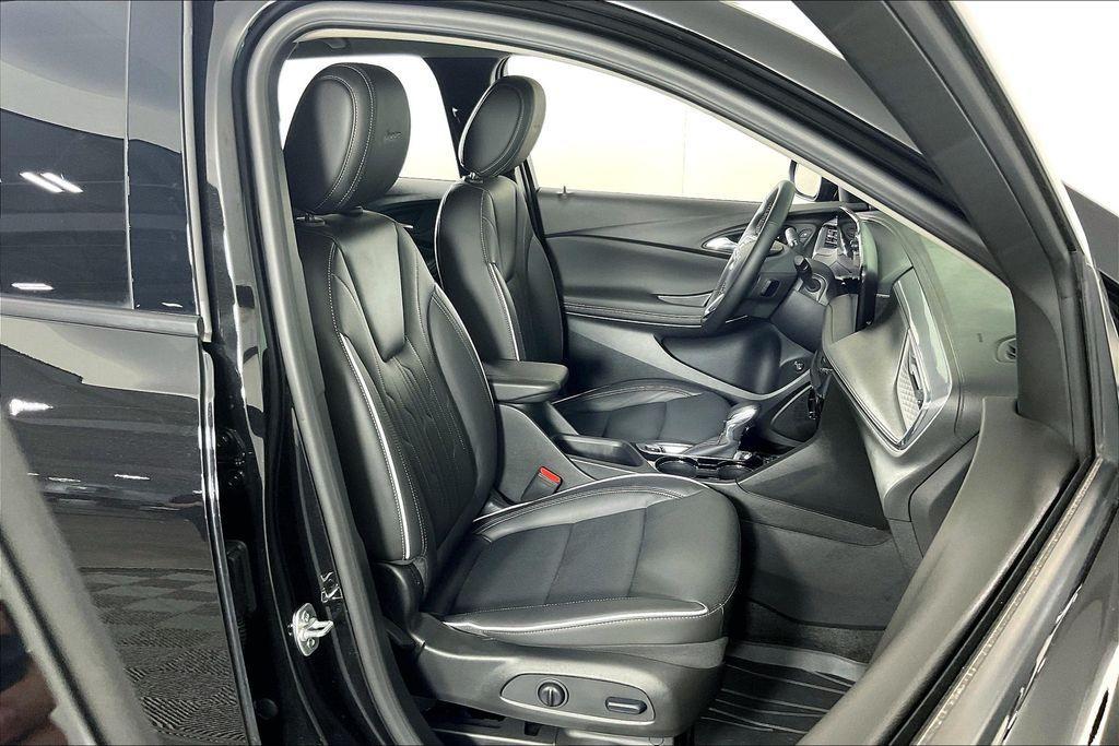 used 2025 Buick Encore GX car, priced at $28,877