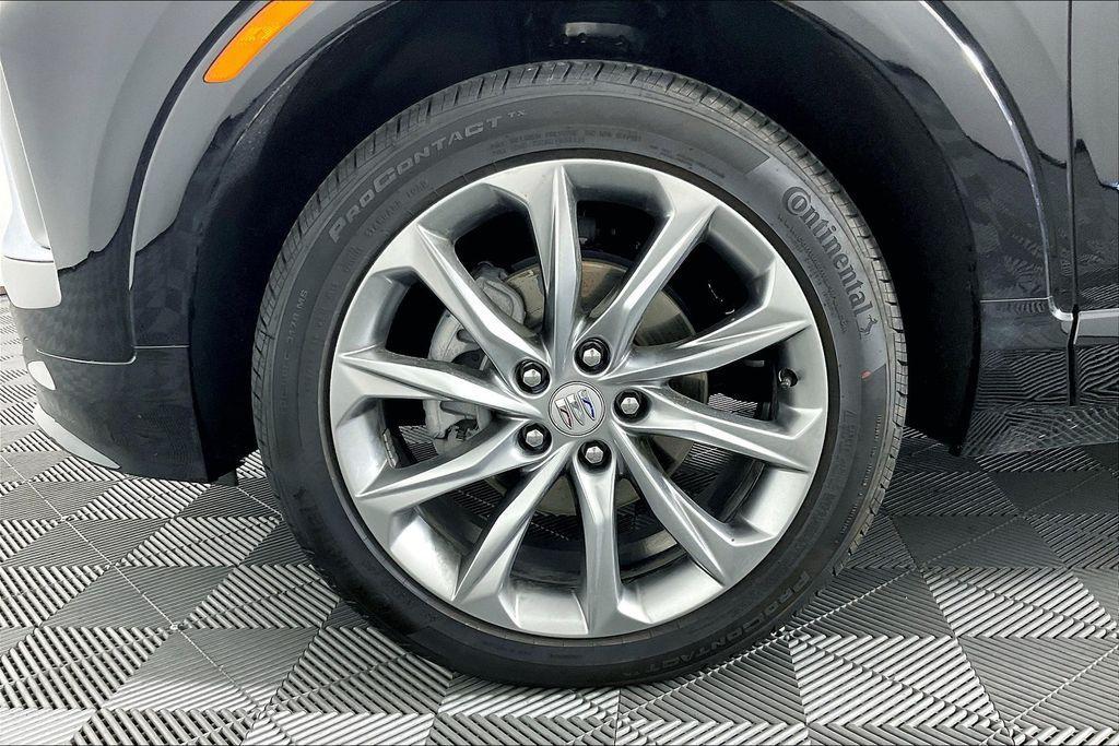 used 2025 Buick Encore GX car, priced at $28,877