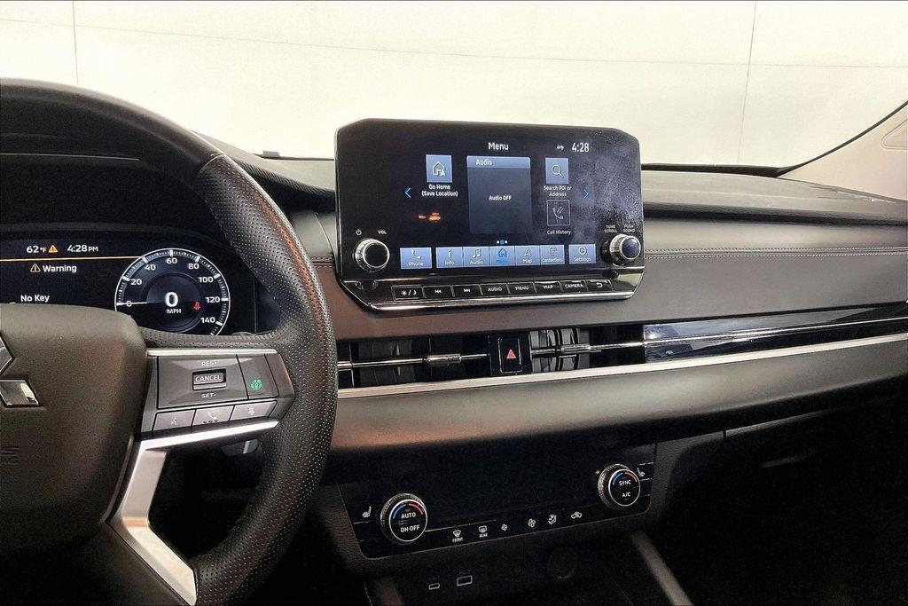 used 2024 Mitsubishi Outlander car, priced at $23,576