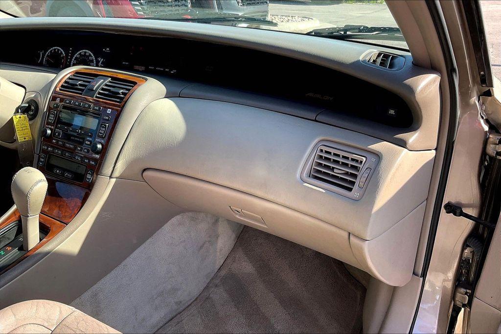 used 2000 Toyota Avalon car, priced at $3,866